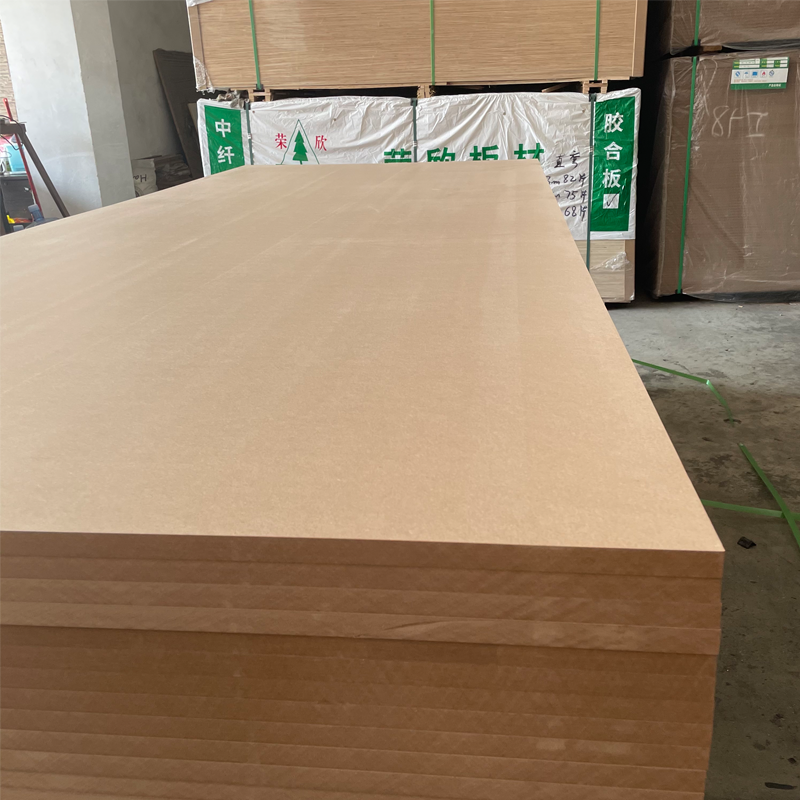 Wholesale Plain 18mm MDF Board veneer mdf sheet hdf board Panel 3mm 15mm 18mm Mdf Board For Kitchen Door