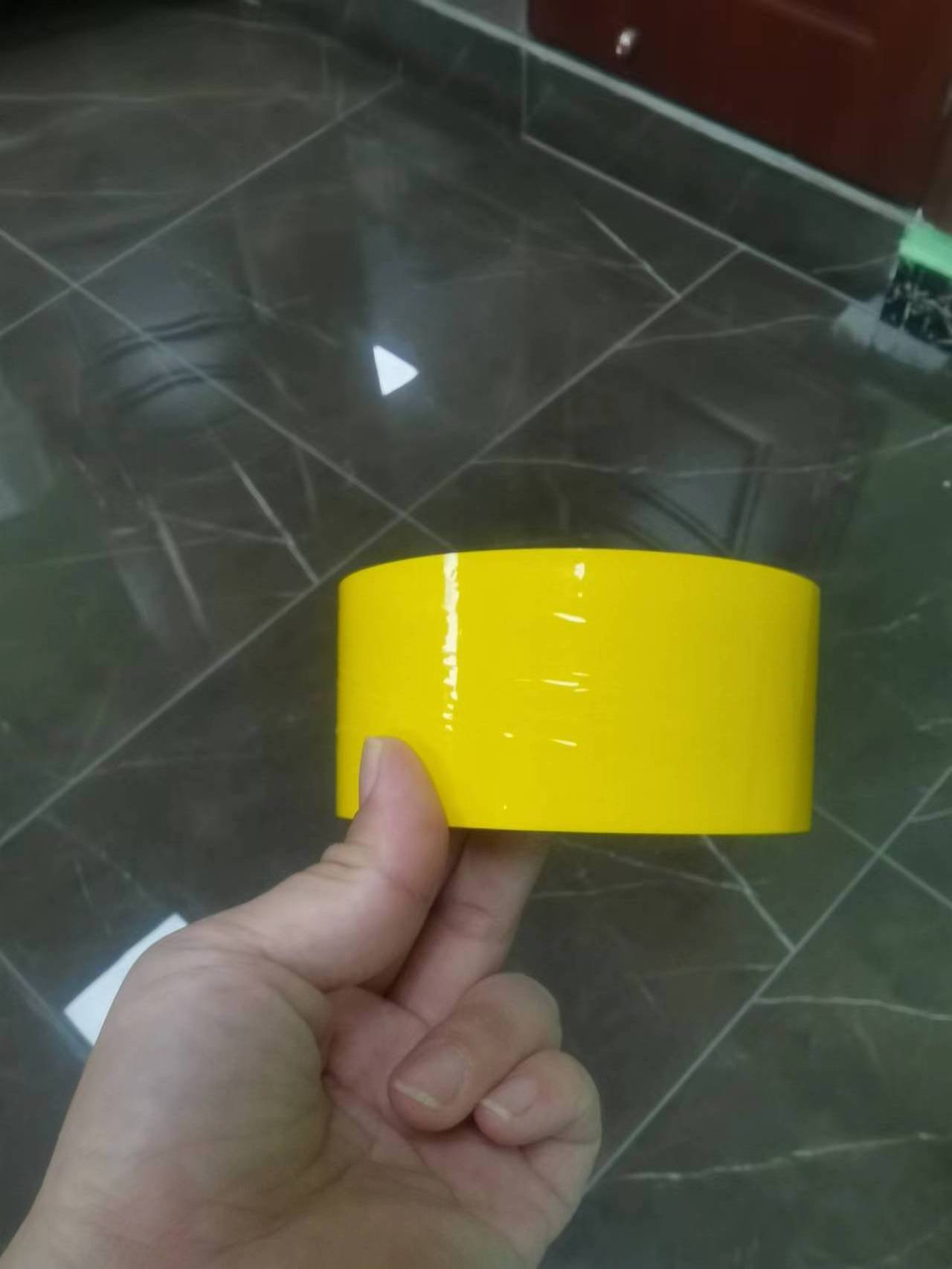 Water-proof No Bubbles Clear Lightly Yellowish Bopp Packing Tape Transparent Clear Adhesive Sealing Tape