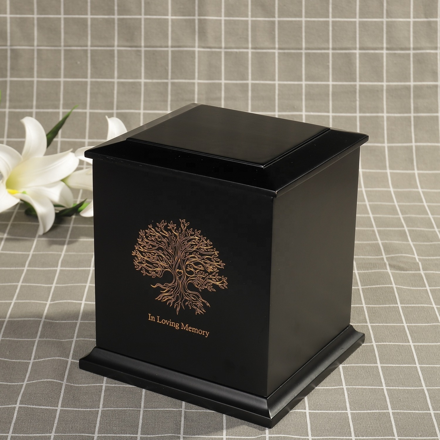 Manufacturer Wholesale Custom Luxury Design Solid Wood Custom Pet Urns for Ashes