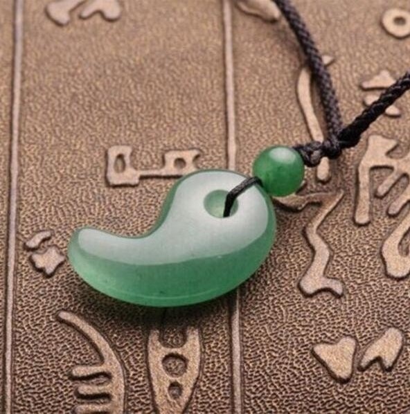 Pure Natural Crystal Pendant Dongling Jade Lovers Magatama Pendant Tai Chi Yin And Yang Fish Buckle Crescent Spike Pendant