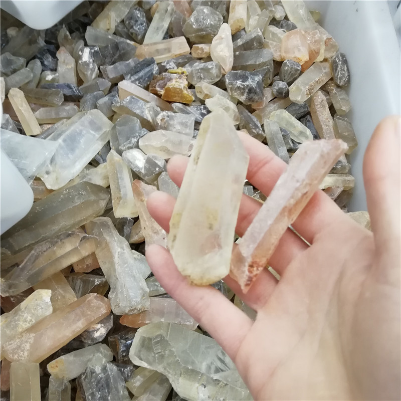 Wholesale Raw clear quartz crystal stone rought white quartz crystal stones