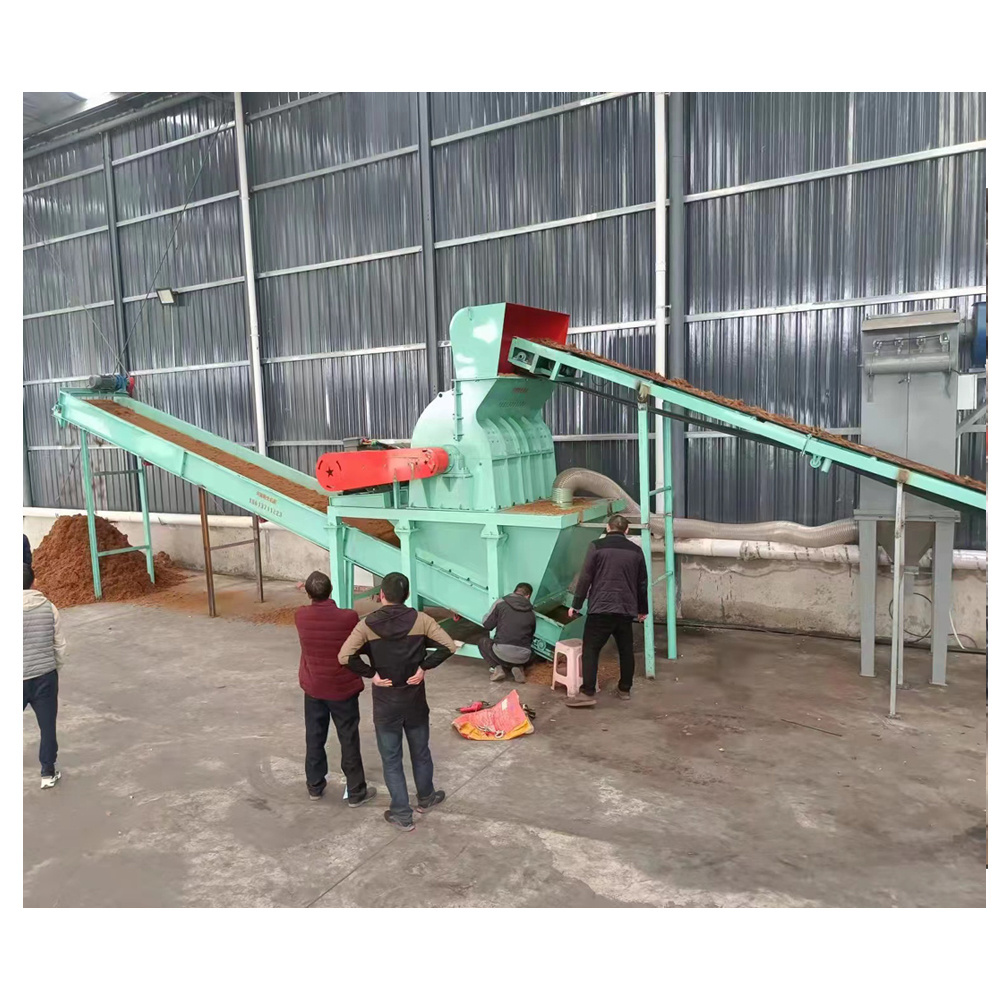 Customizable forced feed wood crusher multifunctional grinding wood chips to sawdust machine with diesel engine