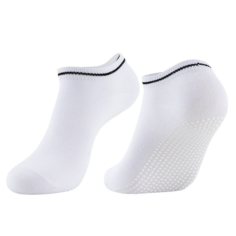 Wholesale women's fitness exercise Pilates socks spot glue non-slip competition professional socks cotton yoga socks