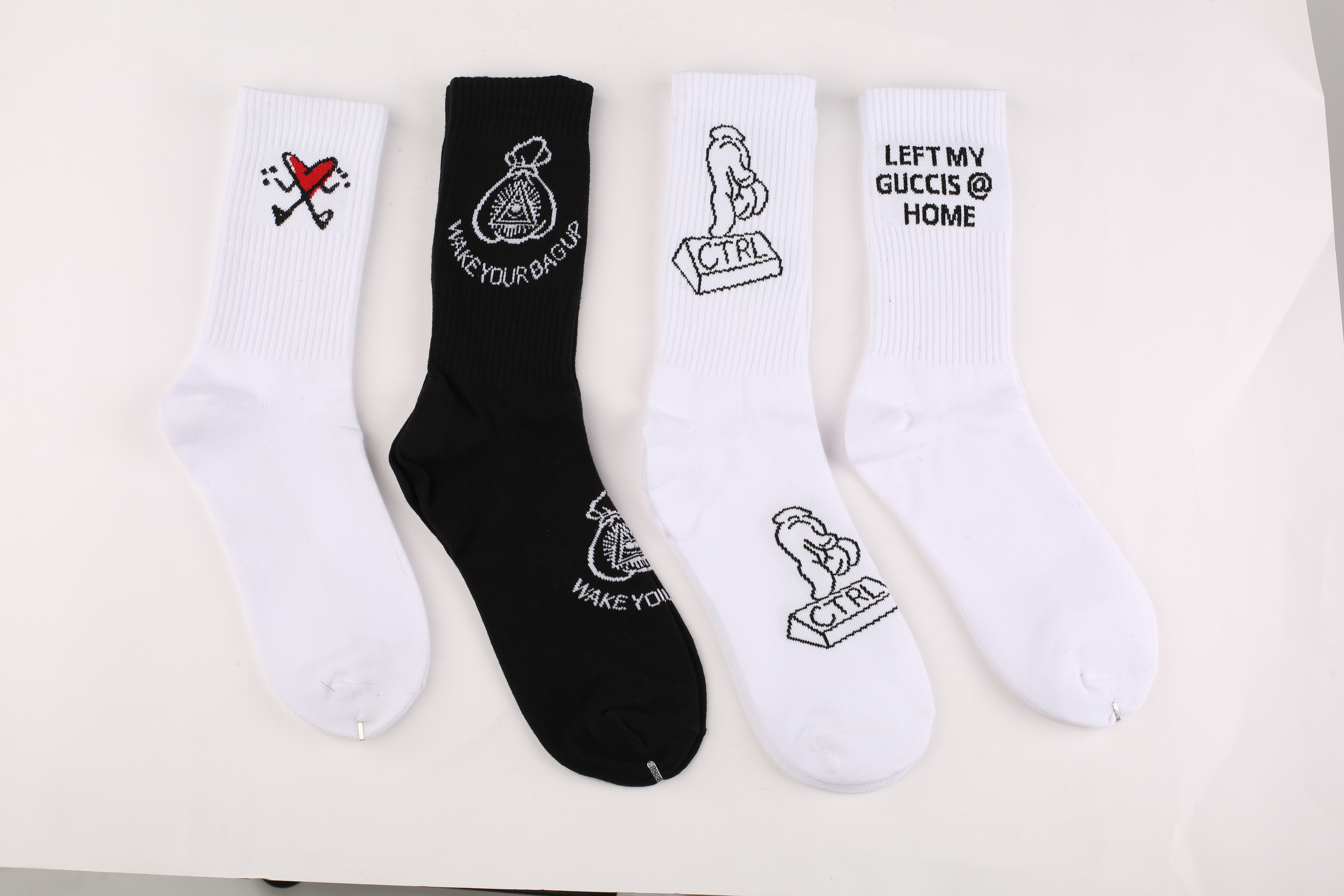 2023 Wholesale Custom Socks High Quality Custom Grip Yoga Cotton Socks Winter Summer Unisex Socks Custom Design