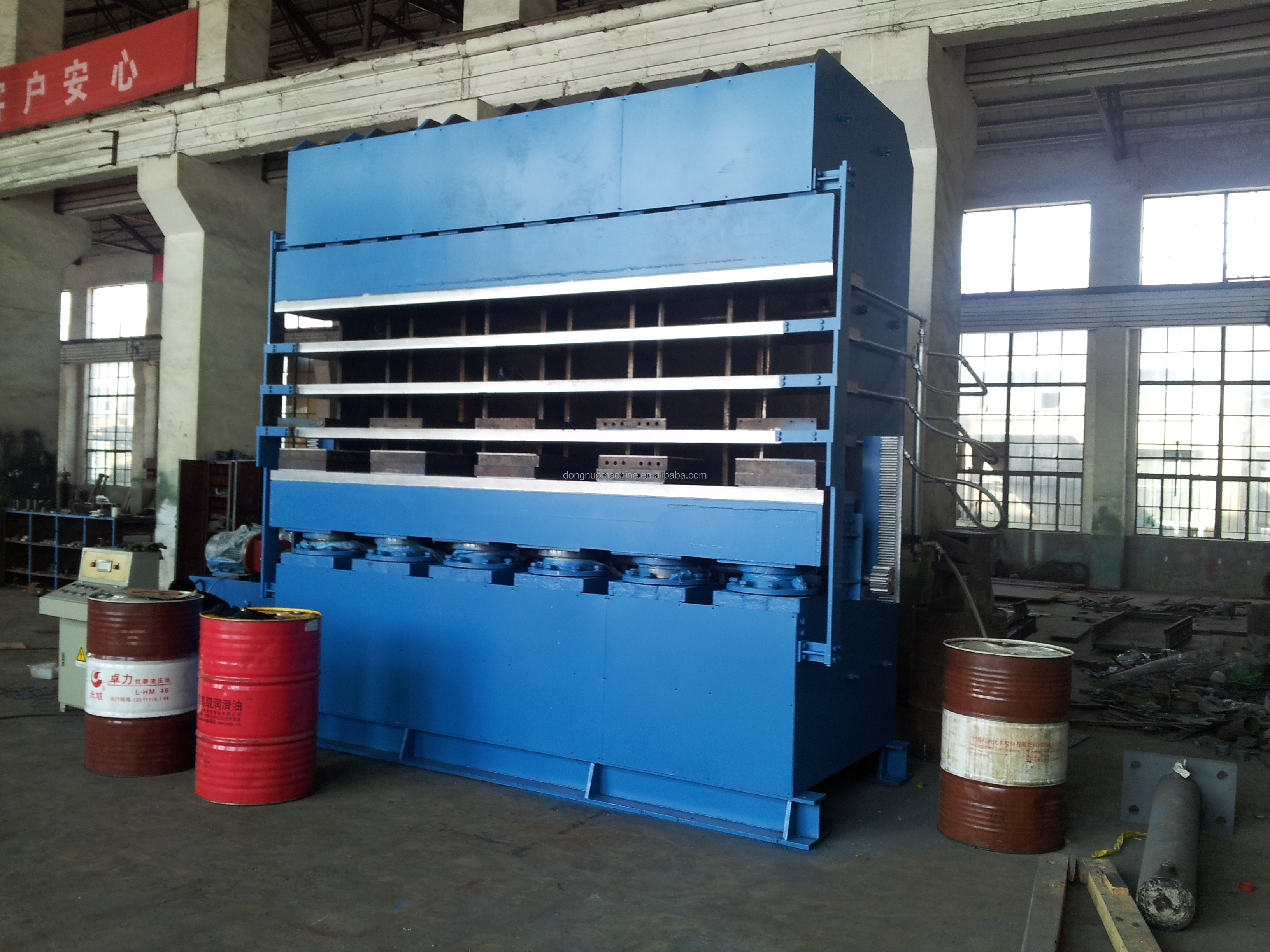 Hot Selling! tyre retreading machine tire recapping mold machine CE ISO9001/tire tread vulcanizing press