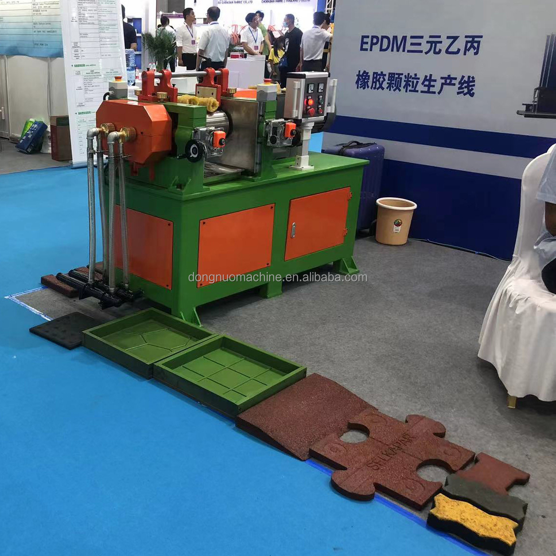 Popular XK-160 Silicone Rubber Two Roller Mixing Mill lab rubber mixing mill machine second hand rubber mixing mill