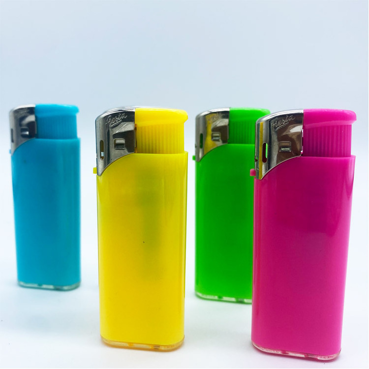 Dongqi Electric X91 Mini Plastic Flame Lighter 65 temperature Refillable Lighter Wrap With Custom Sticker