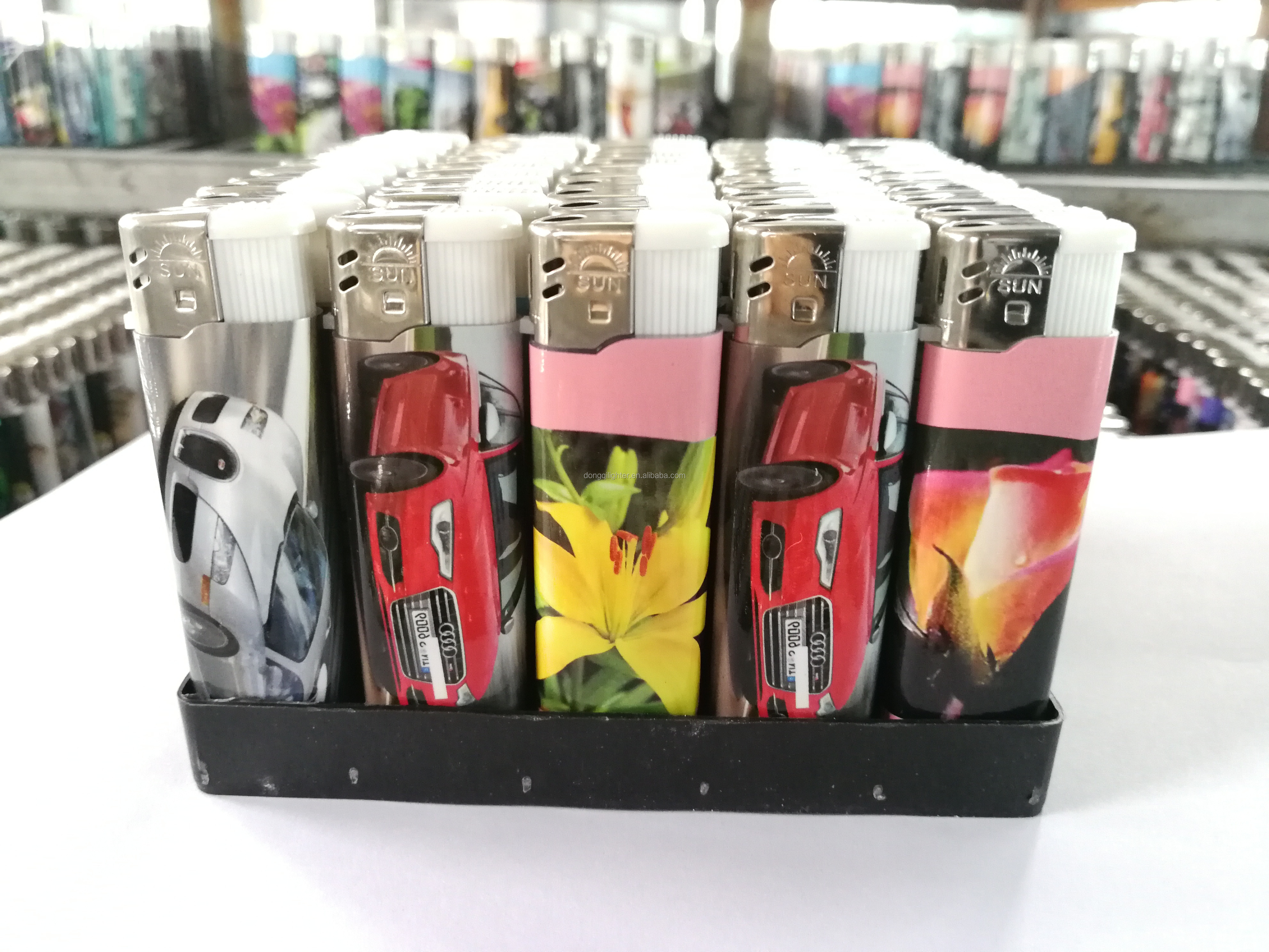 Original Plastic Refillable Gas Classic Lighter / Factory OEM Soft Flame Lighter With Logo Other Lighter