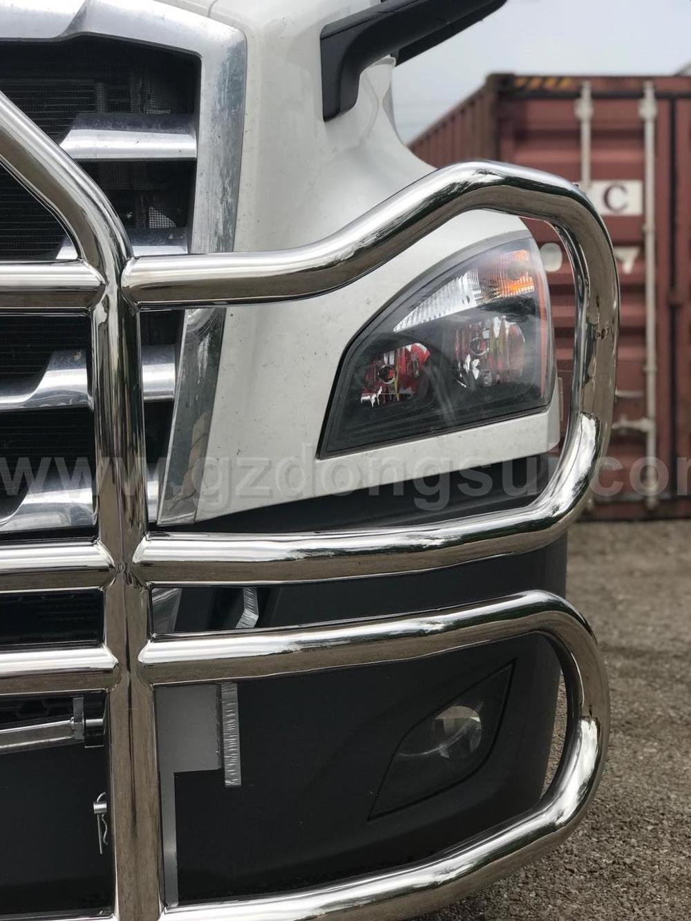 Stainless Semi Heavy Duty Big Trucks Front Bumper Bull Bar Deer Grille Guard for Truck Freightliner Cascadia Volvo Vnl Kenworth