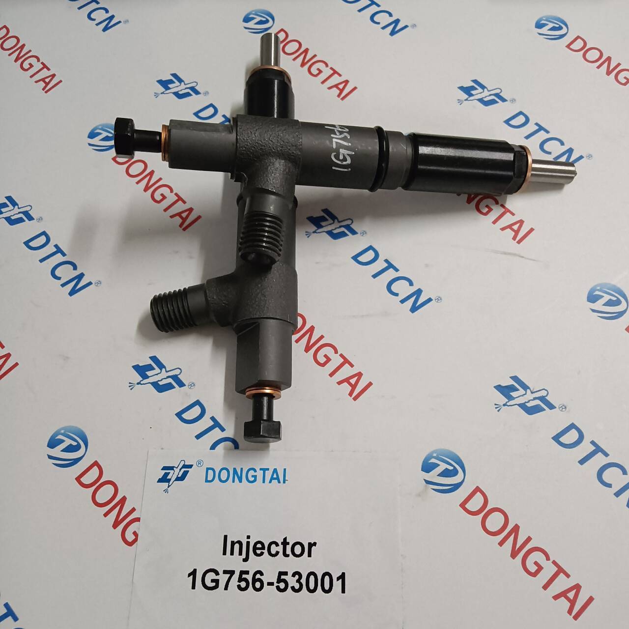 Diesel Fuel Injector 1G756- 53001 for Kubota V2203 D1703 Engine