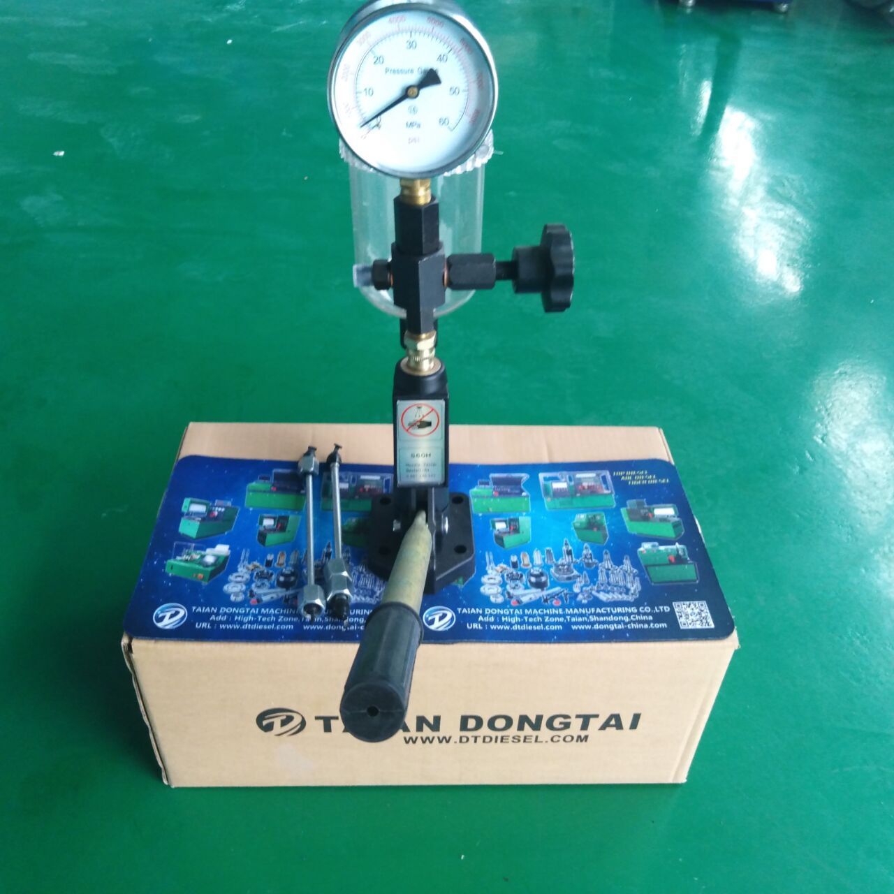 S60H bosch diesel fuel injector injection nozzle tester with with 0-60 Mpa (0-600 bar) pressure gauge in high quality