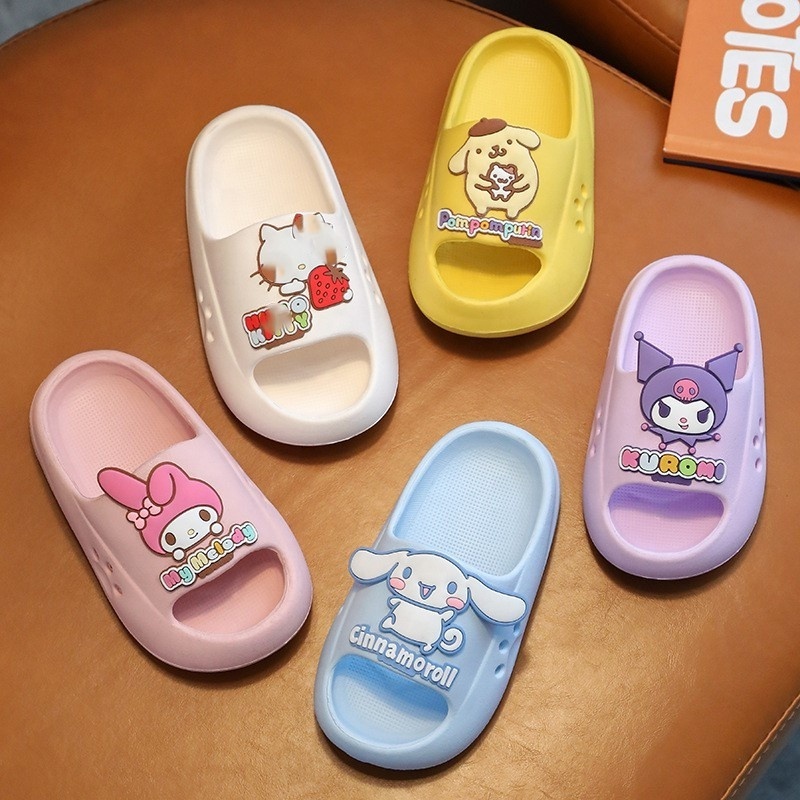 2024 New Arrival Kawaii Sanrio Summer Children's Slippers Cartoon Kuromi Melody Indoor Home Slide Slippers Soft Eva Antislip