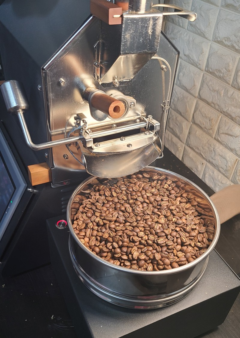 Top Rated 05kg Coffee Electrical Roaster Machine High Technology Hb l2 Used 600 Grm Coffee Roasting Machines for Home Use