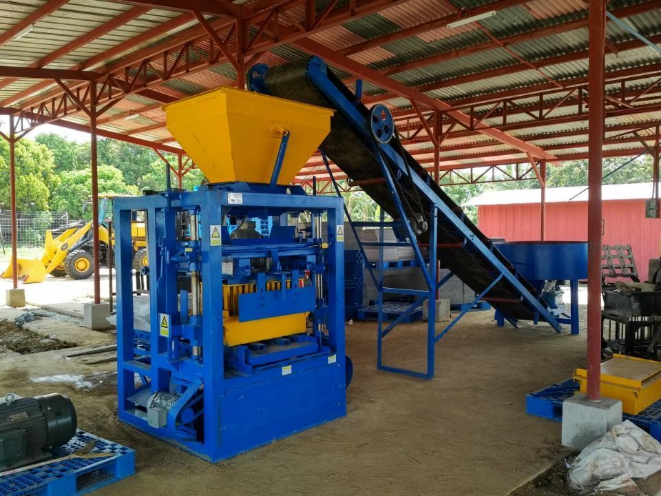 QT4-24 cement brick making machine DongYue machinery company block making machine suppliers in south africa price list