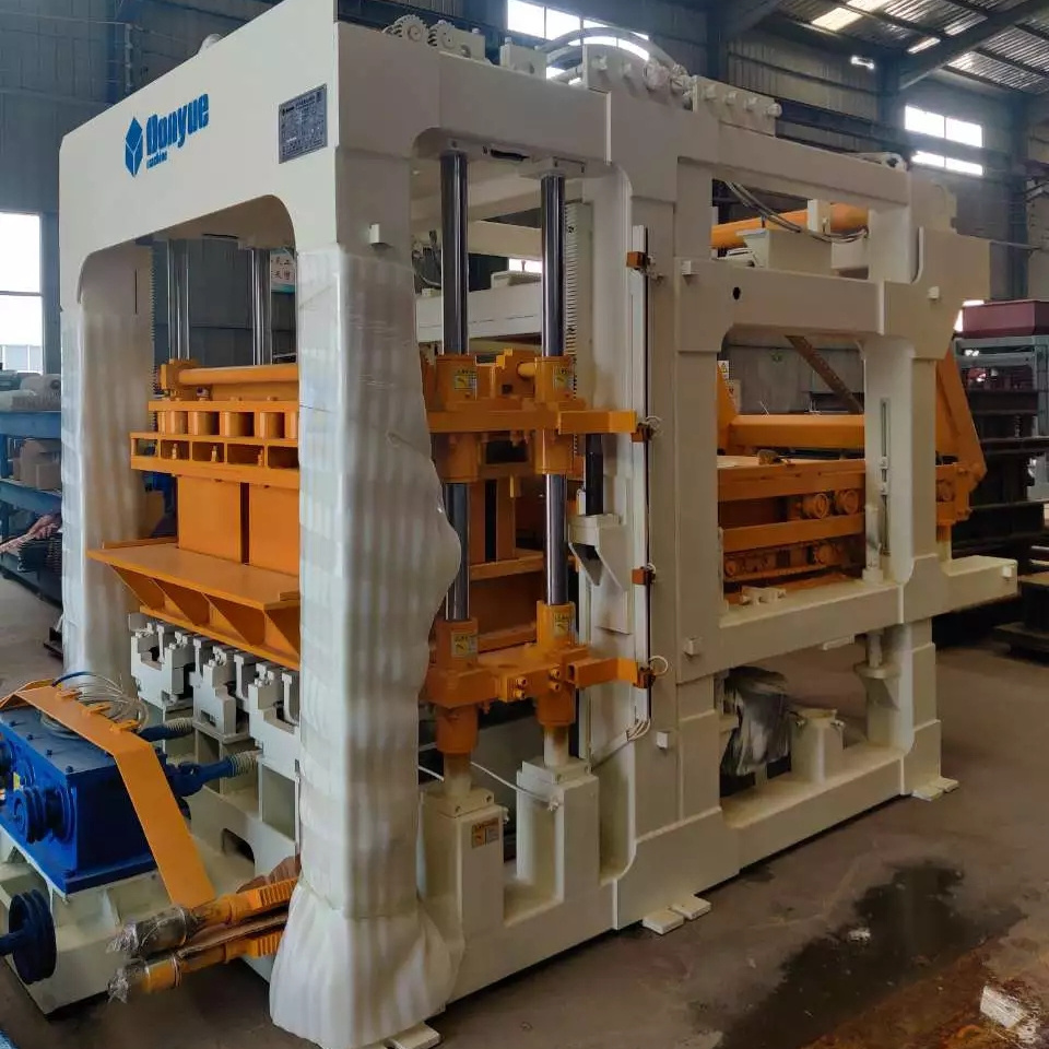 QT18 - 15 Low Price investment high profit business automatic cement brick block making machine