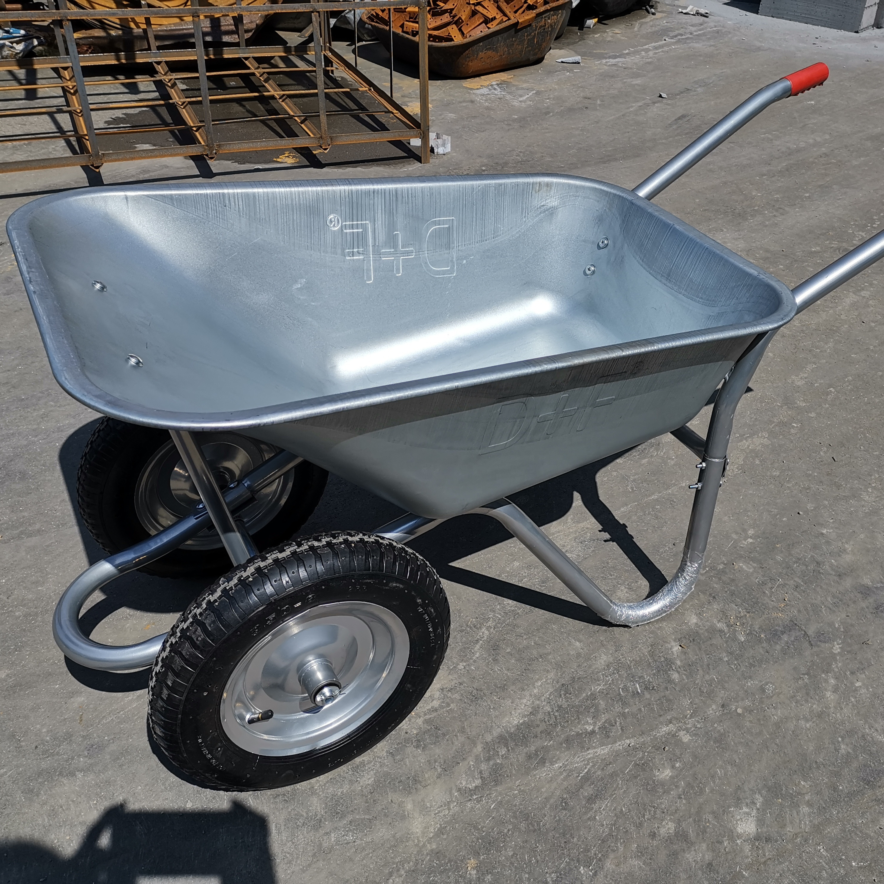 heavy duty and big capacity 90L construction wheelbarrow and two wheels garden wheel barrow WB5009