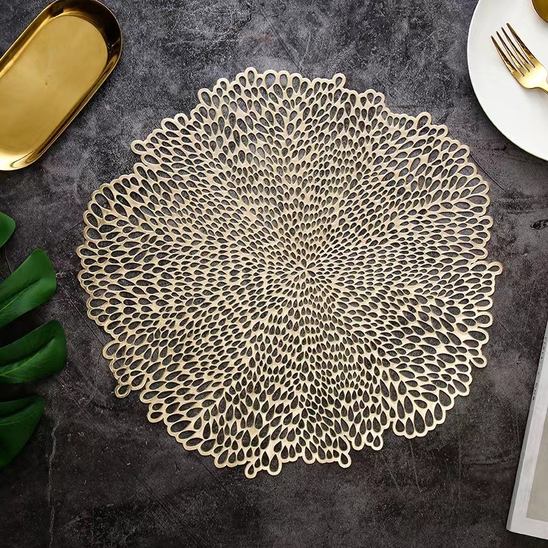 Gold Metallic Irregular  Plastic Table Heat Resistant Placemats Dining Table Round PVC Placemats Table Mat