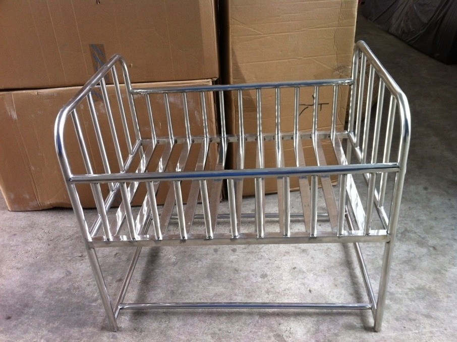 Factory  Wholesale price hospital baby cot Baby Crib made of stainless steel for hospital