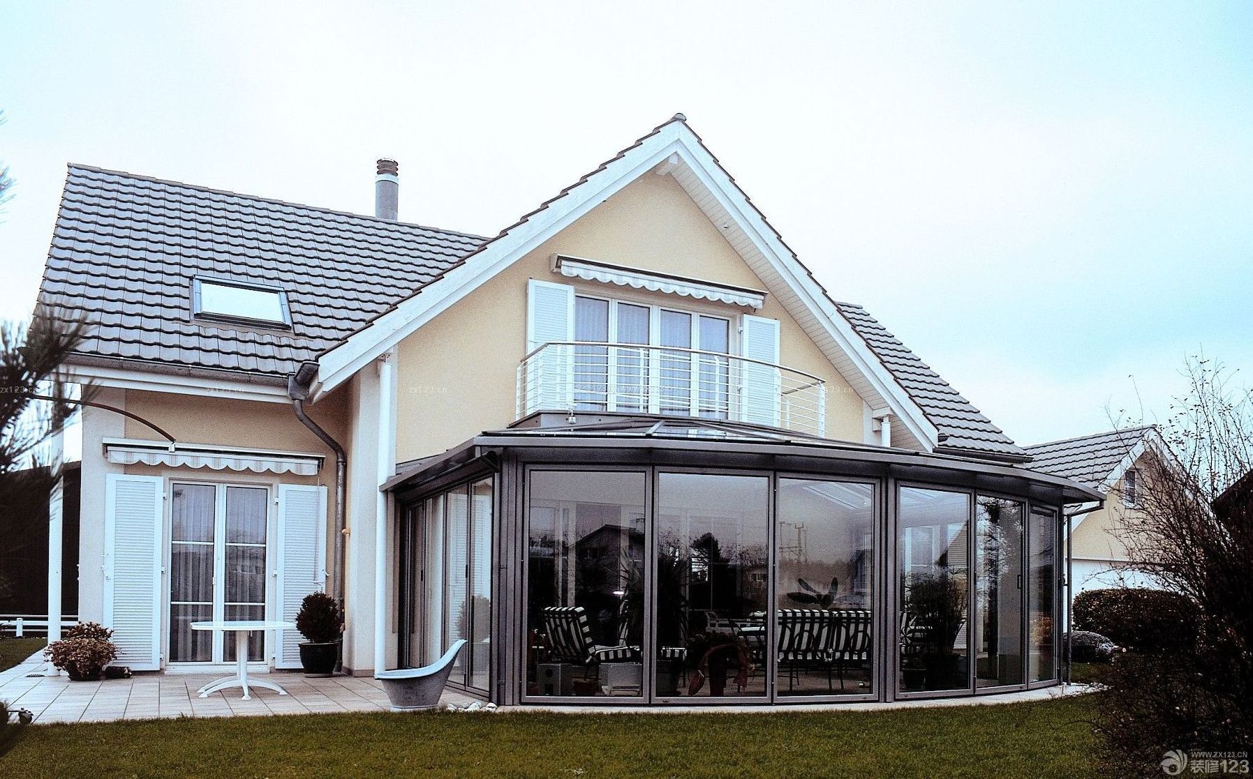 Villa sunrooms winter garden glass houses tempered glass prefabricated free standing sunroom