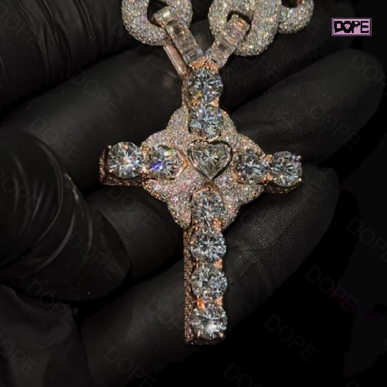 HipHop Mossanite Pendant Iced Out Rose Gold Plated Cross 925 Silver Heart Cut Custom Moissanite Pendant