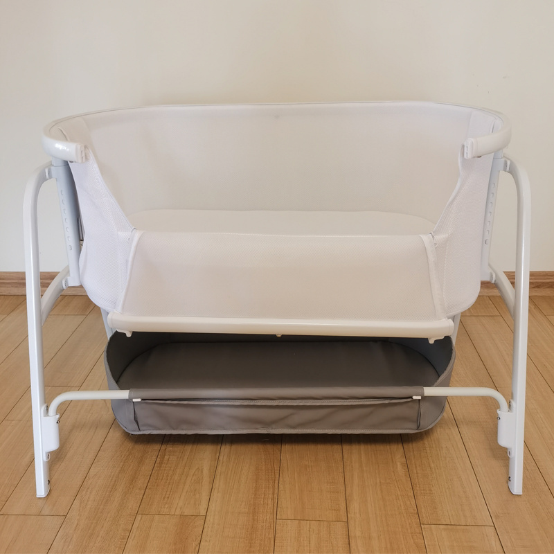 High Quality New Born Adjustable Assembled Baby Crib connect with adult bed