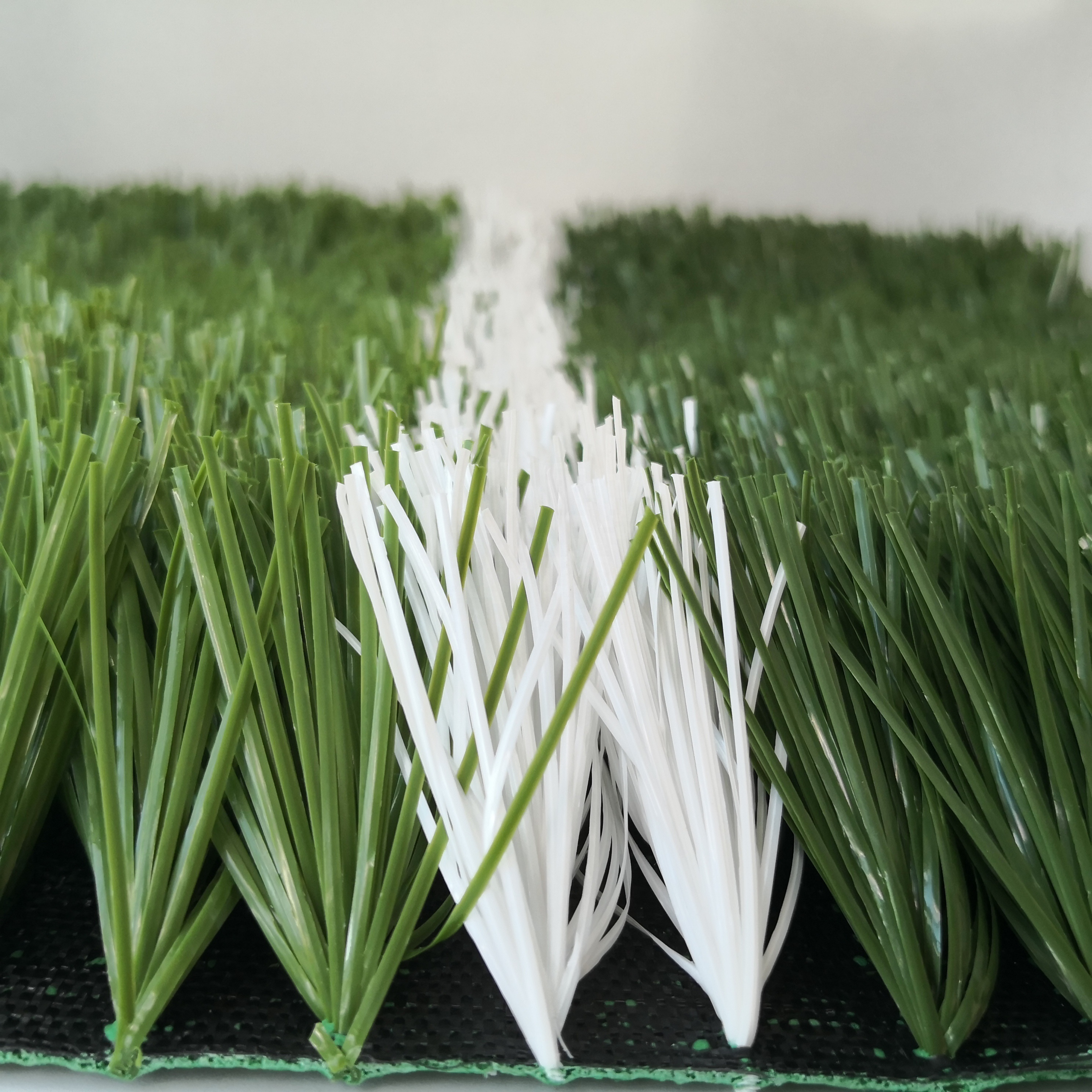 China manufacturer professional artificial grass turf for soccer field