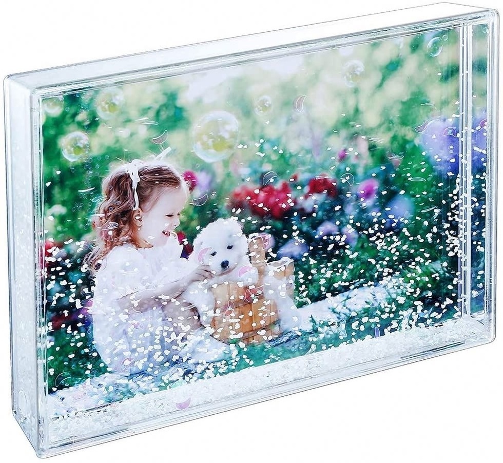 Plastic Snow Globe With Photo Insert Acrylic Sublimation Snow Ball Photo Frames With Liquid