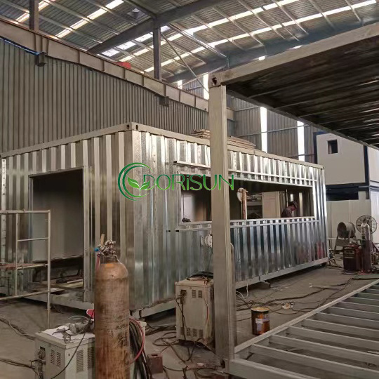 Shipping container farm with hydroponic vertical system for vegetable growing container