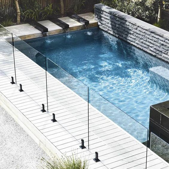 Outdoor Frameless Balustrade Glass Railing 10-12mm Australia Glass Pool Spigot And Pool Glass Fence