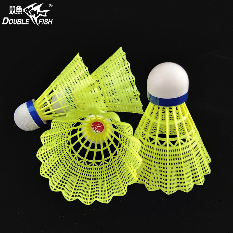 In Stock super durable stable flight white/yellow badminton nylon shuttlecock for racket