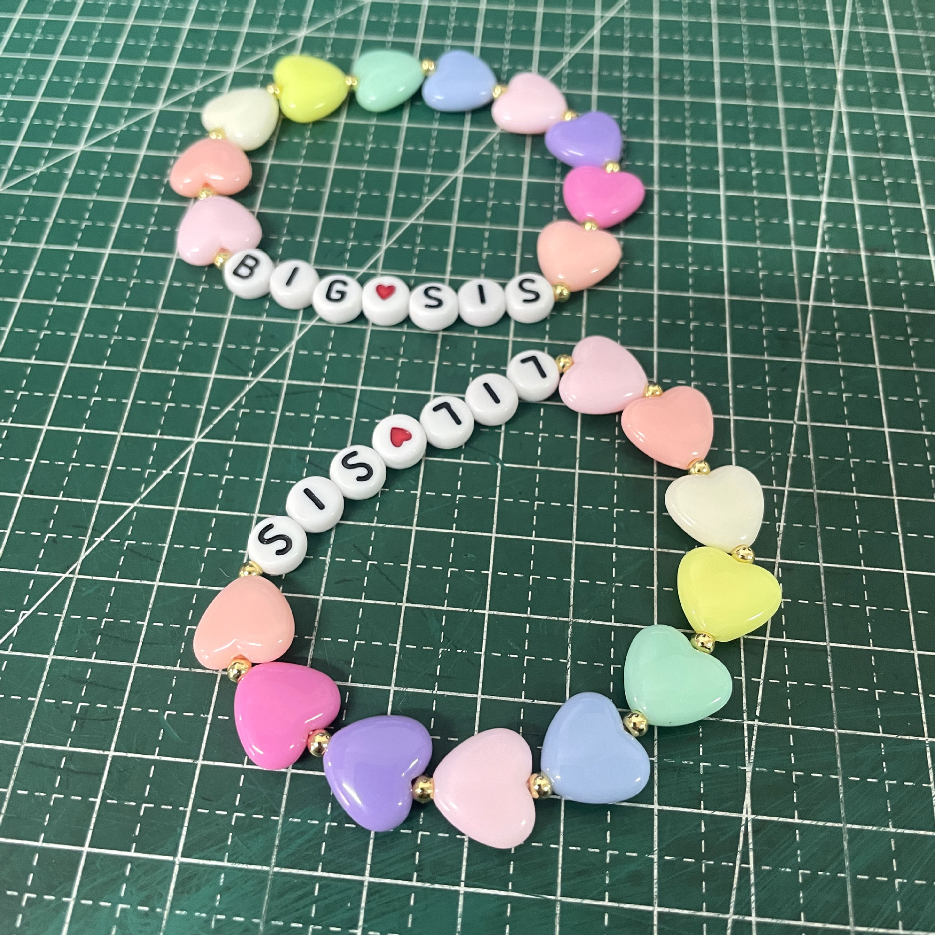 Wholesale Diy Colorful Acrylic Beaded Friendship Bracelet Cute Custom Fashion Initial Letter BFF Sister Bracelets Gifts