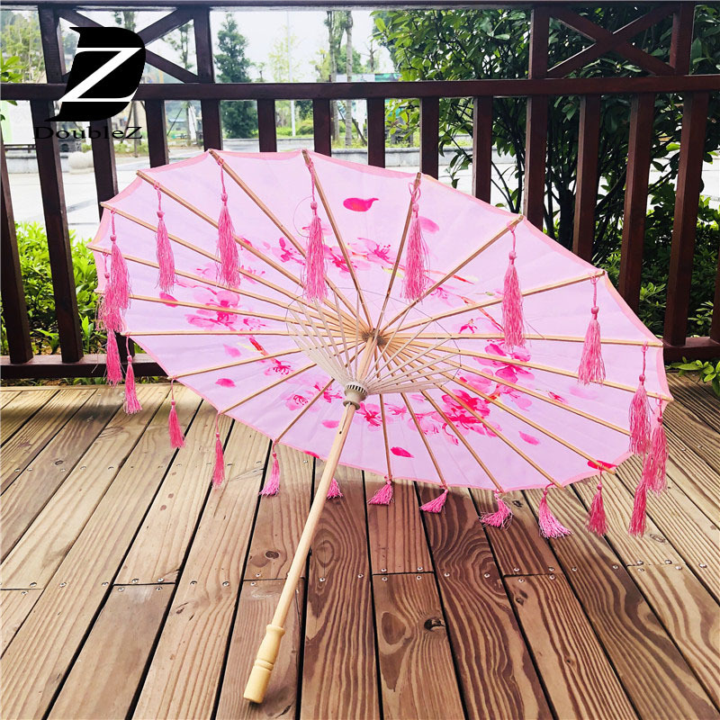 Bulk order Chinese bamboo umbrella with tassels