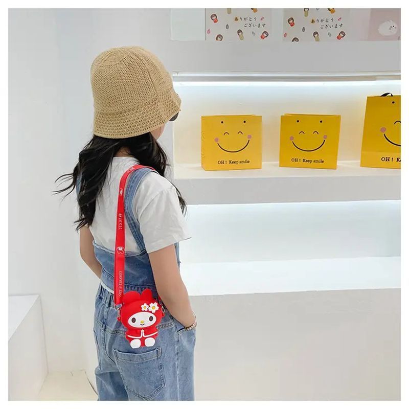 DOULUO Hot Selling Sanrioo Kawaii Melody Crossbody Bag Cartoon Kuromi Silicone Large Capacity Bag Cute Sanrioo Shoulder Bag For