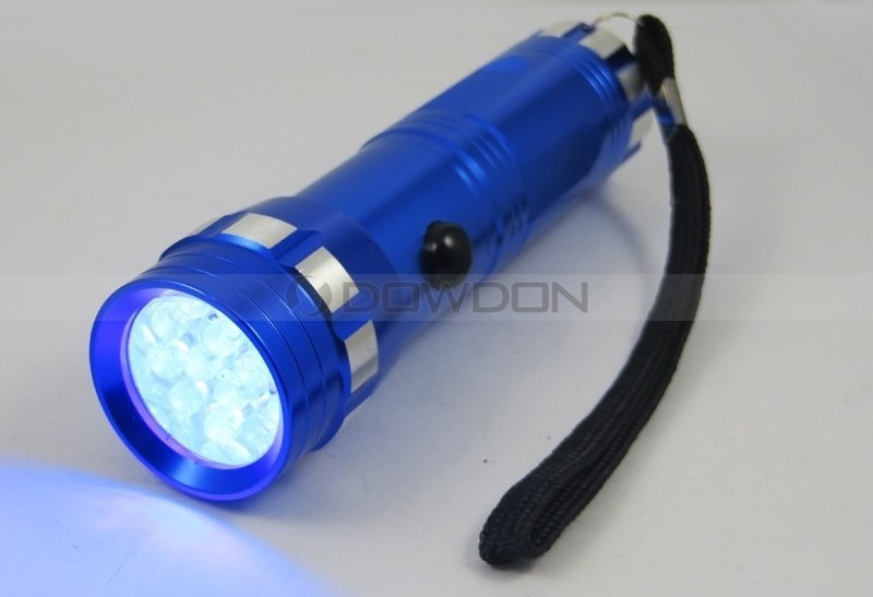 UV Flashlight Light 14 LEDs Pet Dog Cat Urine Stains Scorpion Bed Bug Detector Light Ultraviolet Black Lights