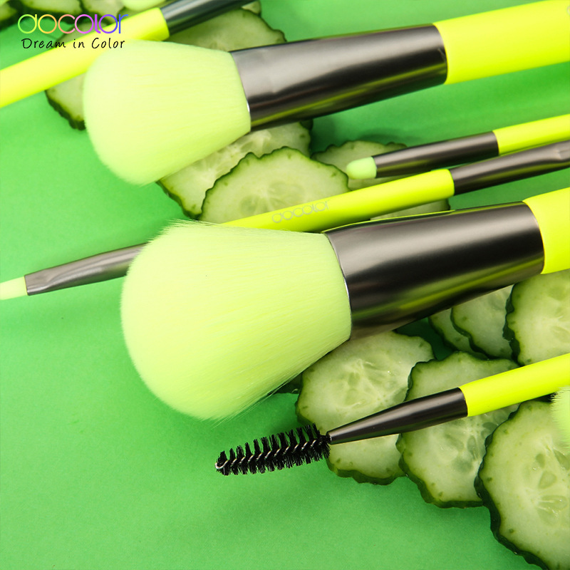 Best Docolor brush custom professional 10 pcs kabuki private label  docolor green makeup brushes with gift box