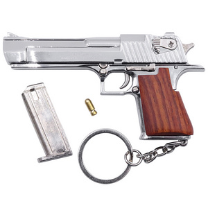 Desert Eagle Alloy Gun Model Wooden Handle Gold-plated Keychain Detachable Pistol Pendant Mini Gun For Adult Kids Gift