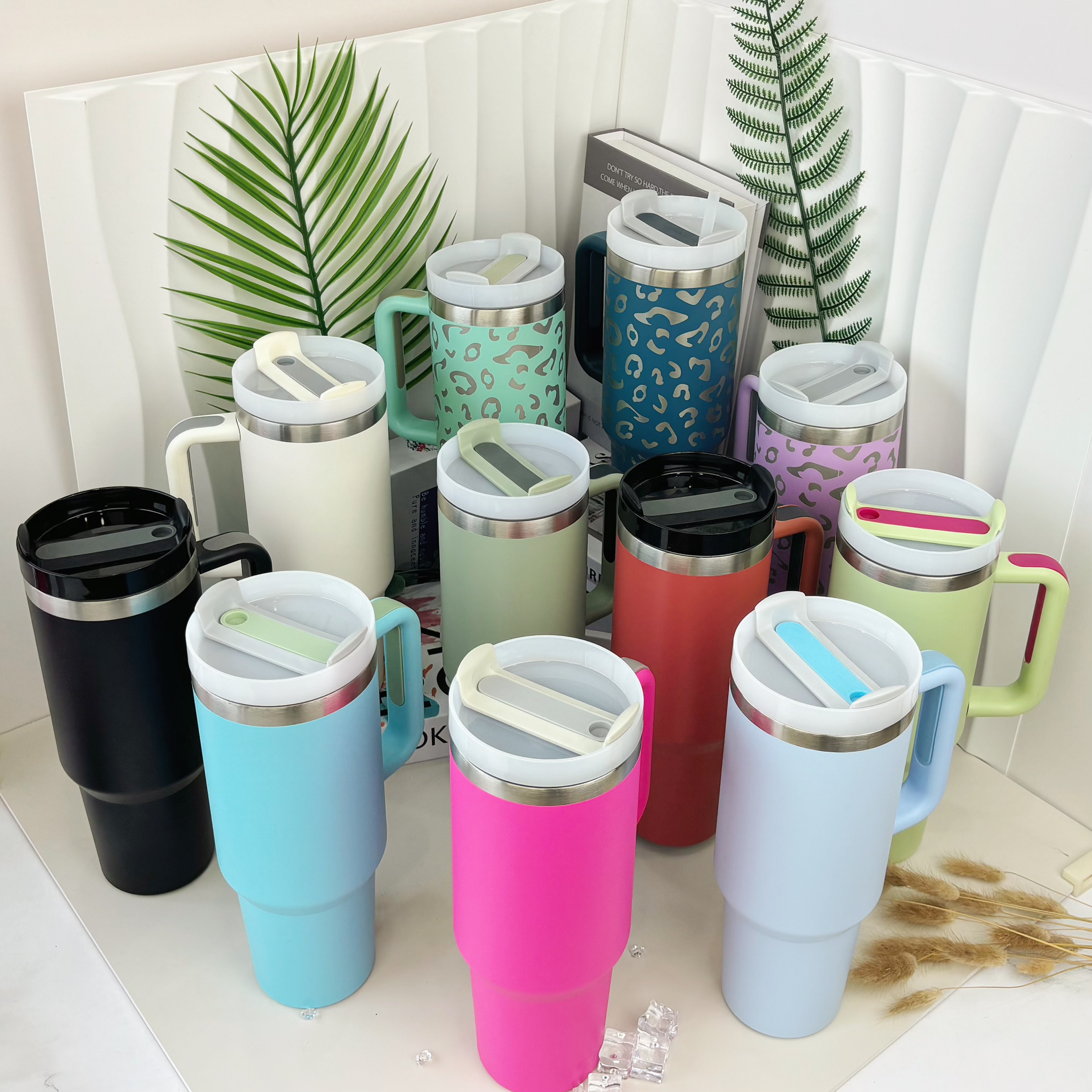 Wholesale Modern 40oz Coffee Tumbler Travel Mug Stainless Steel for Cup Holder Water Tumbler Insulated with Leakproof Lid Straw