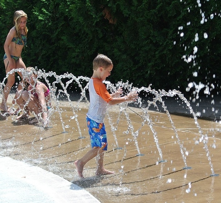 Outdoor playground equipment aqua spray park sprinkler water fountains for sale DP-WFC25