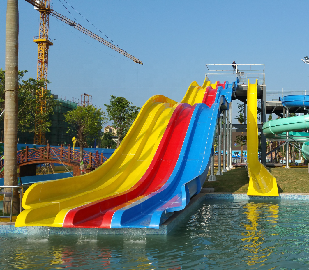 Racing Mat Water Slide Water Play Equipment Spiral Fiberglass for Outdoor Giant Rainbow Slides for Adults