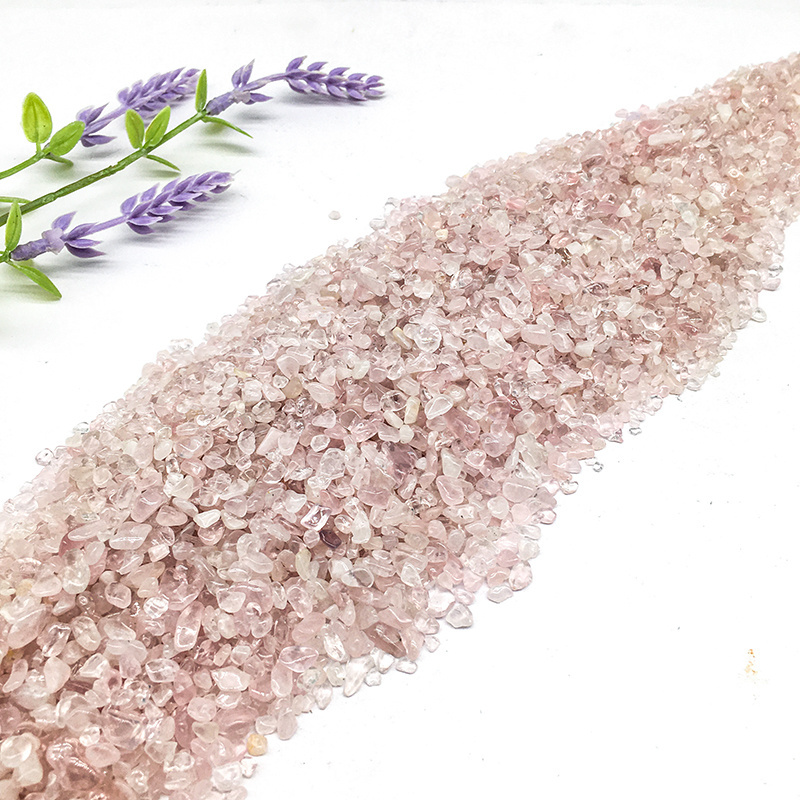 Wholesale Hot Natural Rose chips Crystal Stone polished crystal rose gravels chips small rose tumble stone for home decoration