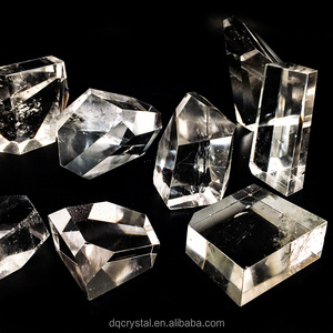 Wholesale natural clear quartz crystals stones polished crystal healing stone clear quartz free form for decoration