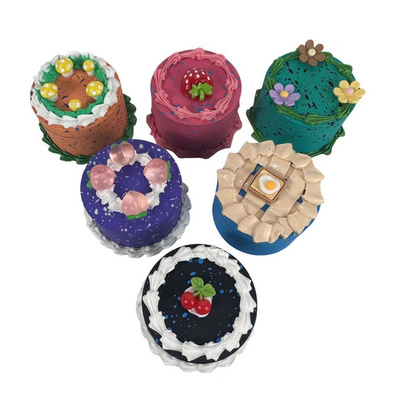 Dreamy Princess Cupcake: 63mm White Strawberry Cake Herb Grinder