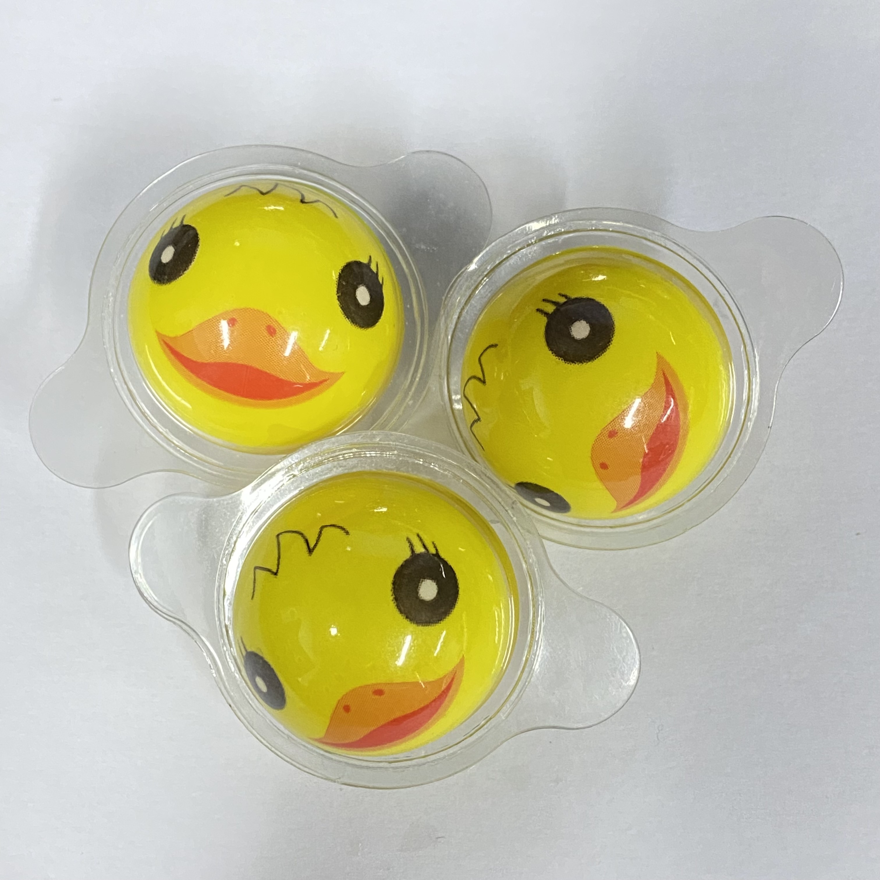 Low price wholesale eyeball candy basketball ball series jam soft candy Halloween party candy