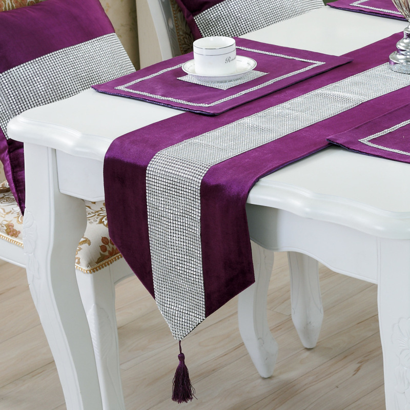 Wholesale Luxury Silver Wedding Table Runner With Tassel Elegant Dining Table Runners