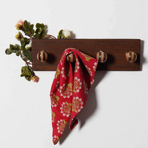 Wholesale Price Wooden Hanger  Wall Mounted  Kitchen Bedroom Store Solid Wood Natural Cloth Organizing Tool and Accessories