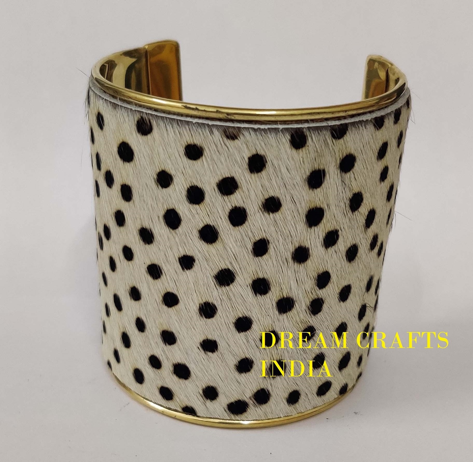 Wide Cow Leather Cuff Bracelet New Arrival Golden Silver Base Adjustable High Quality Animal Skin Printing Faux PU Fashion Cuffs