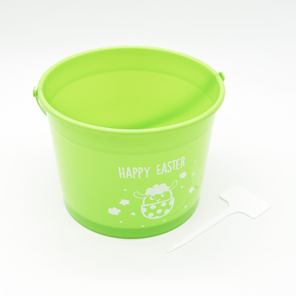 The manufacturer provides plastic buckets for children's candy and fruit storage, cartoon circular Easter storage buckets