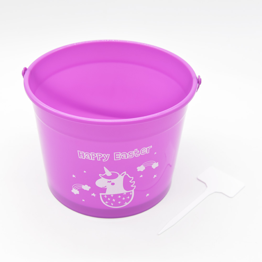 The manufacturer provides plastic buckets for children's candy and fruit storage, cartoon circular Easter storage buckets