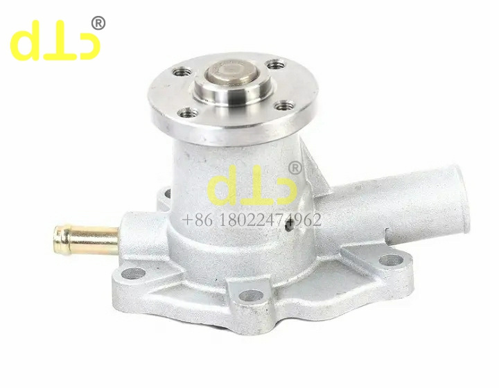 Excavator Spare Parts Water Pump 15534-73030 for Kubota D750 D850 D950 B1550 V1100 V1200 Z500 Z600 B5200D Engine