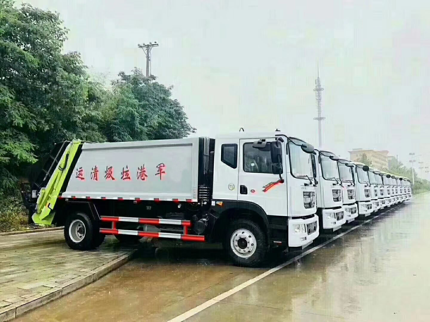 2020 new compressing type garbage truck 280HP HOWO heavy duty 3 axle 10m3 compressing garbage truck